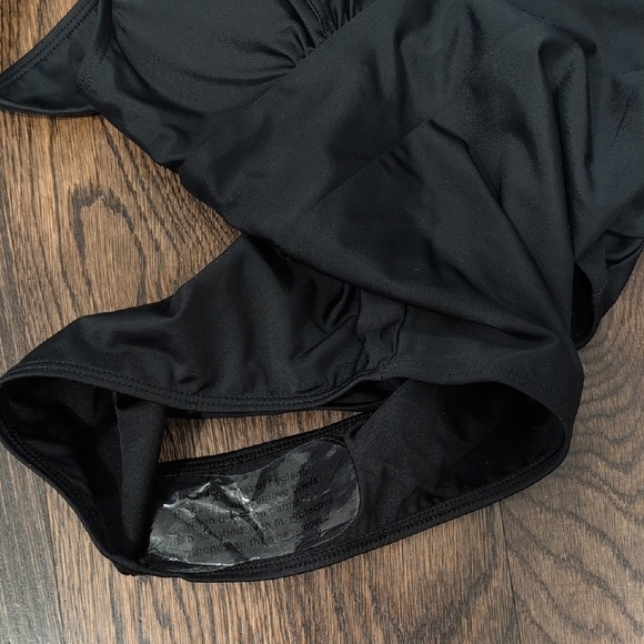 Quince Black One-Piece Swimsuit - Picture 3 of 3